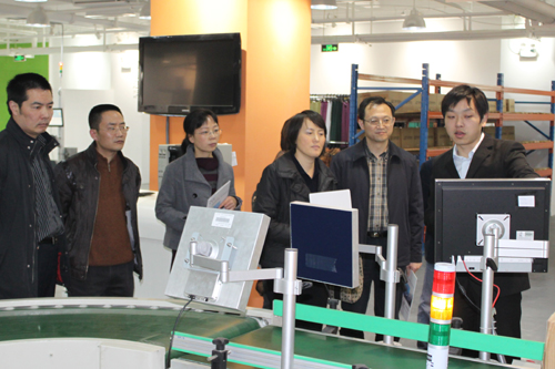 常熟市科技局張燕局長一行參觀利奧創新科技RFID系統演示